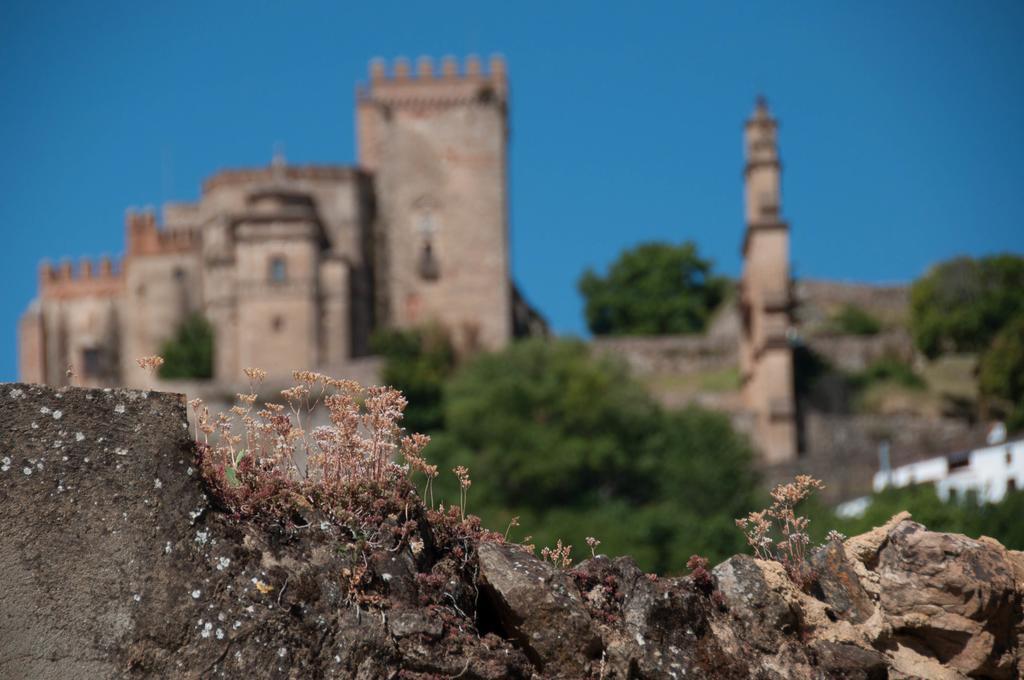 Hospederia Reina De Los Angeles Aracena Exterior photo